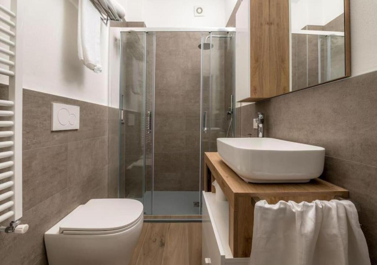 Casa Vacanze Da Ivan โกโม ภายนอก รูปภาพ