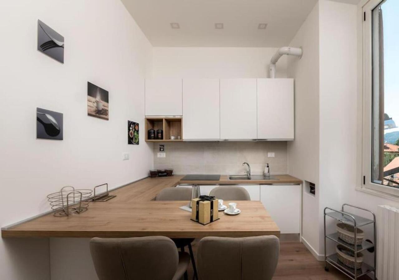 Casa Vacanze Da Ivan โกโม ภายนอก รูปภาพ